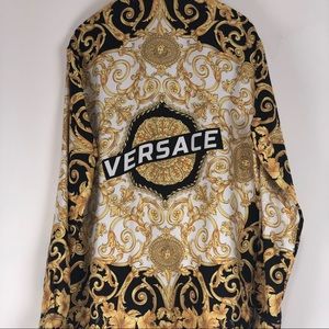 Men’s Versace silk shirt.